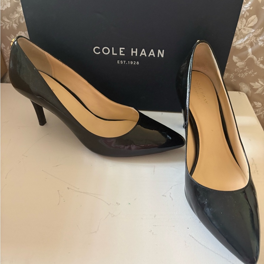 Cole Haan Prieta Pump II in black patent leather size 9